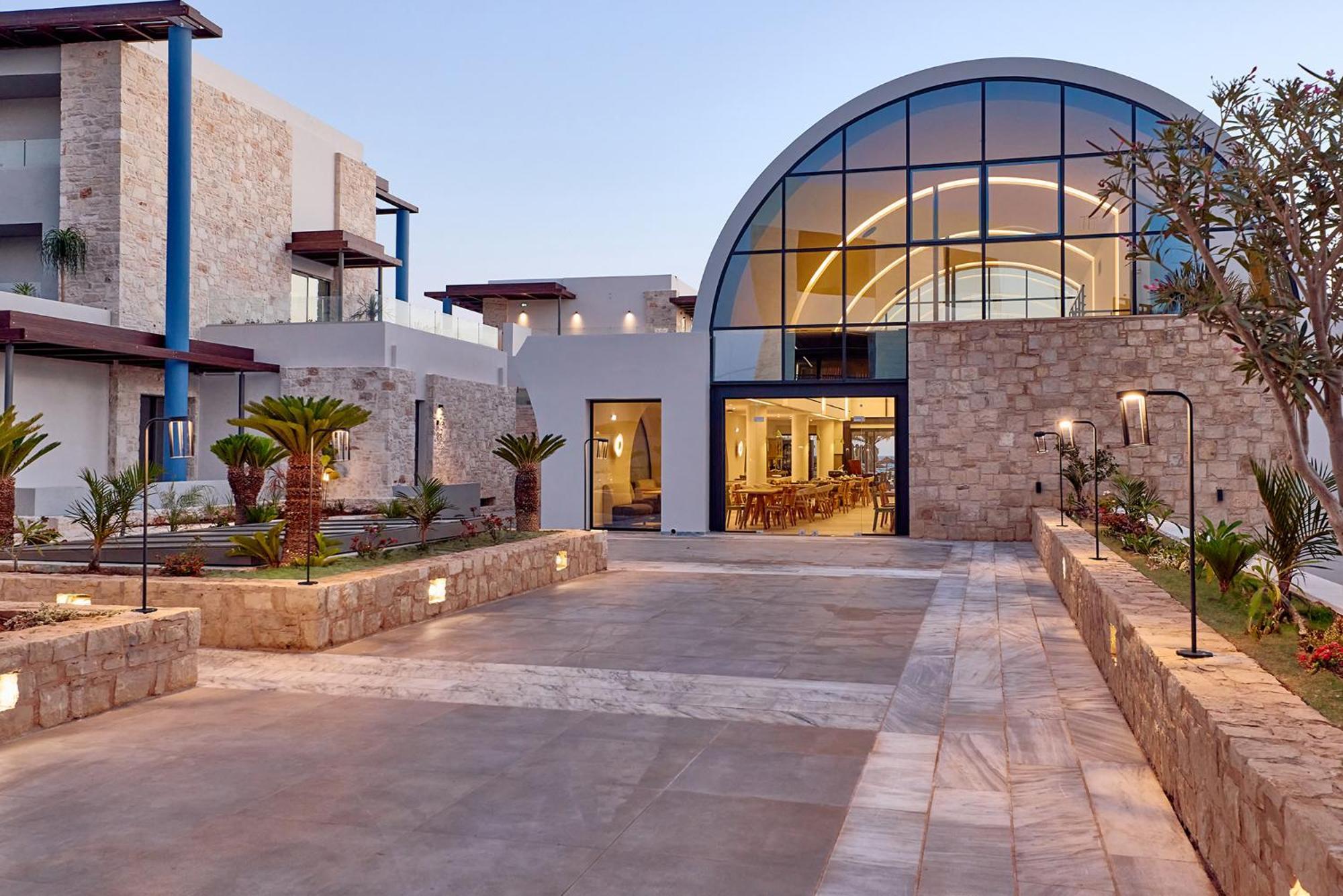Paralos Kosta Alimia Hersonissos (Crete)