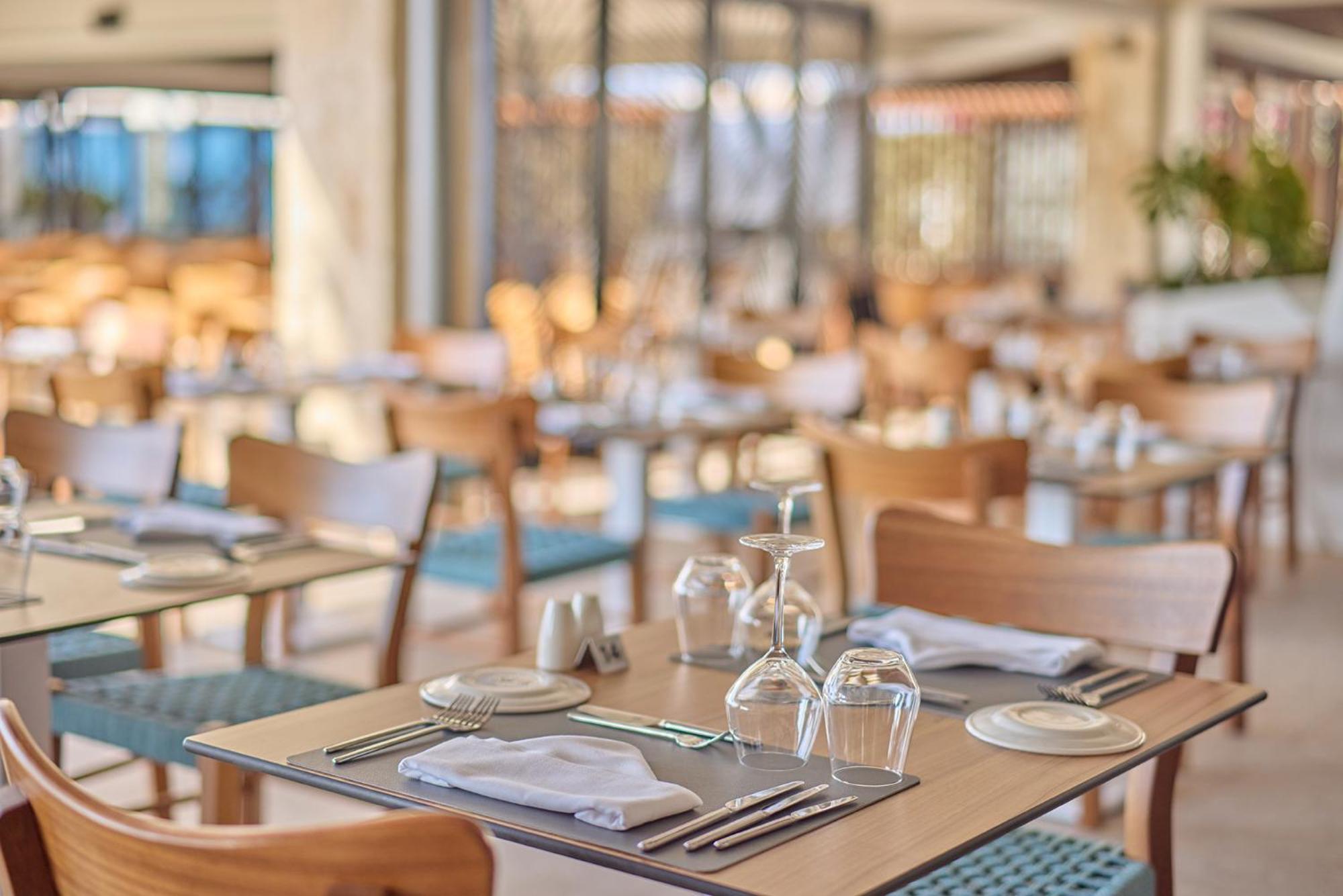 Paralos Kosta Alimia Hotel Hersonissos (Crete)