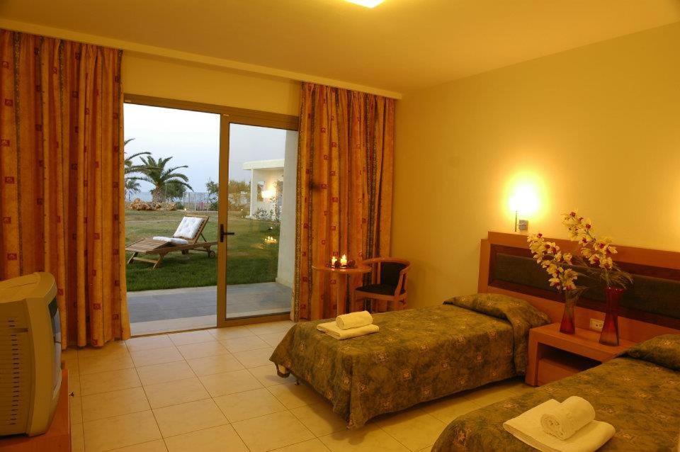 Paralos Kosta Alimia Hotel Chersonissos