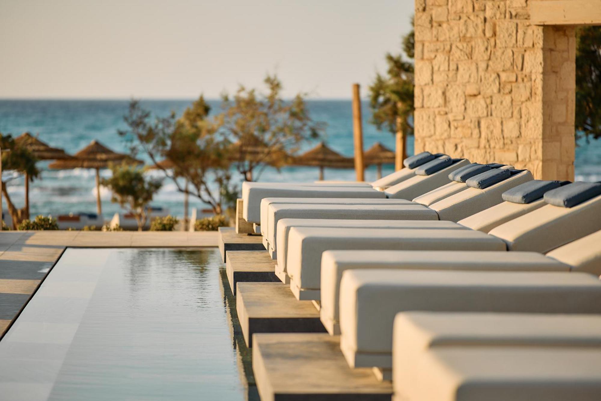 Hotel Paralos Kosta Alimia Hersonissos (Crete)