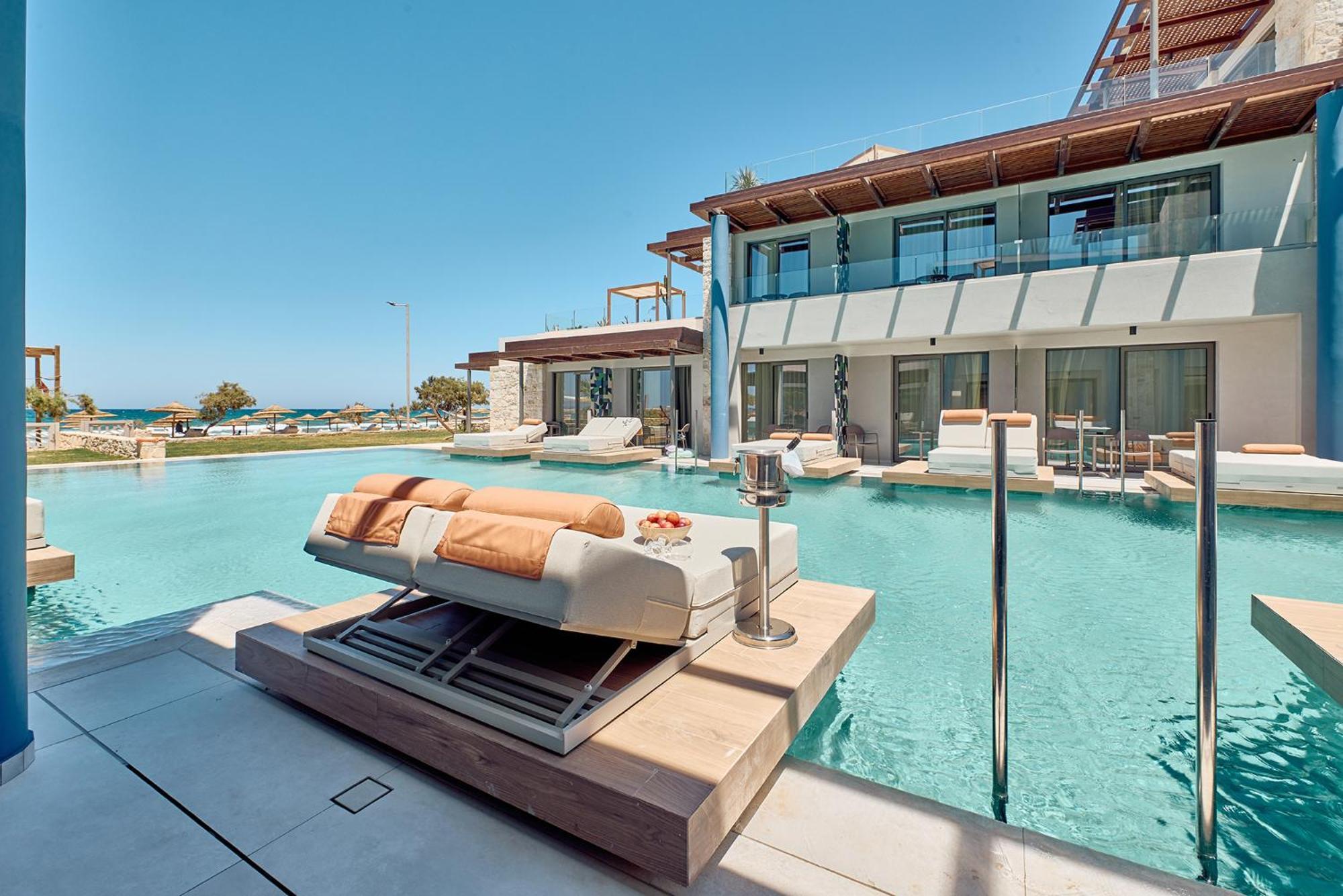 Hotel Paralos Kosta Alimia 5*