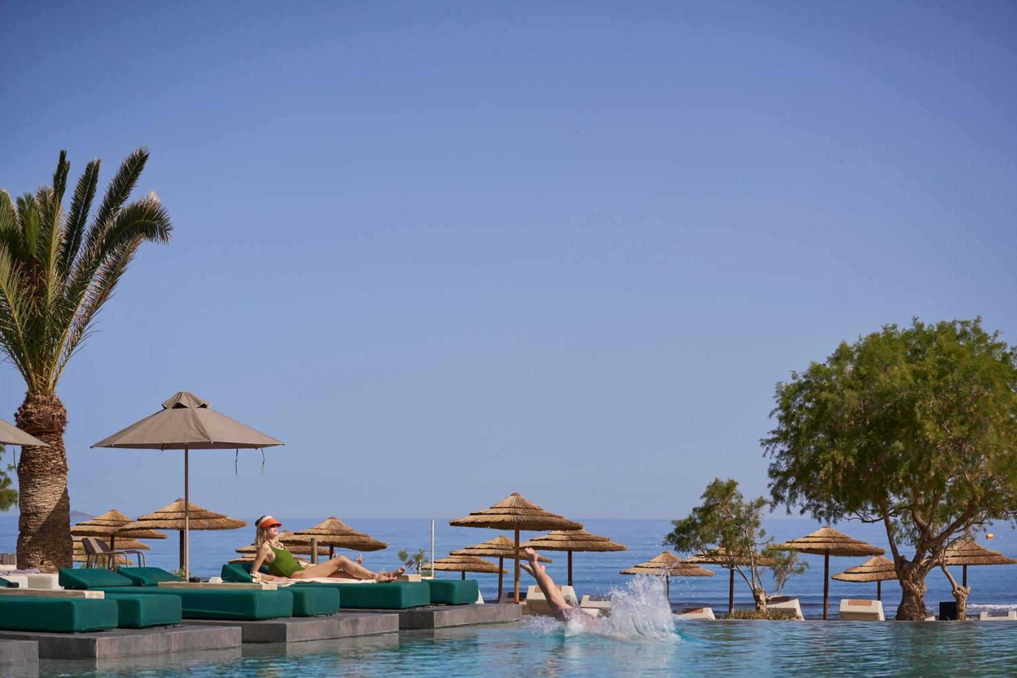 Paralos Kosta Alimia Hotel